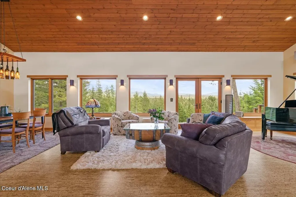 19712 N Cottagewood Lane Rathdrum ID 83858