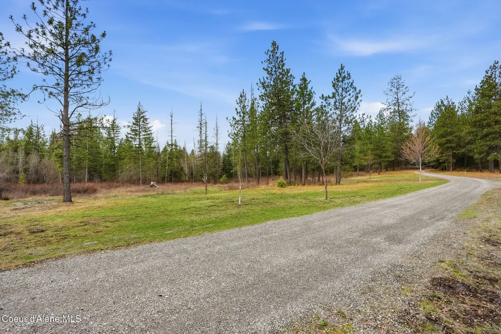 19712 N Cottagewood Lane Rathdrum ID 83858