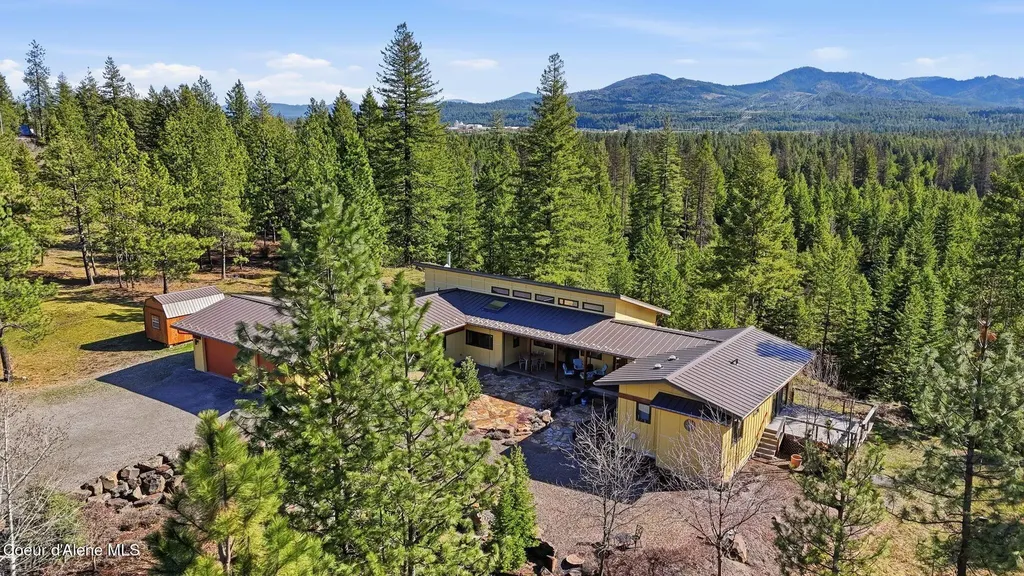 19712 N Cottagewood Lane Rathdrum ID 83858
