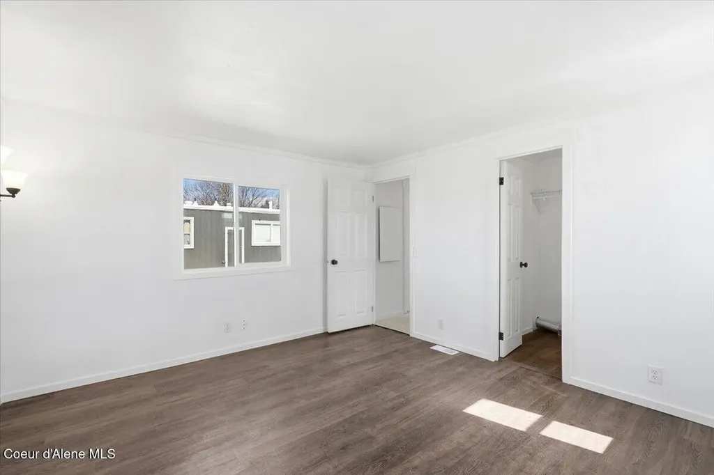 10657 N Benoit Street Hayden ID 83835