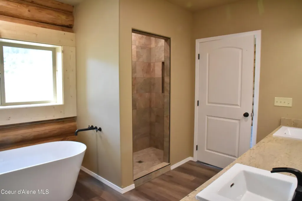 293 Vine Maple Desmet ID 83824