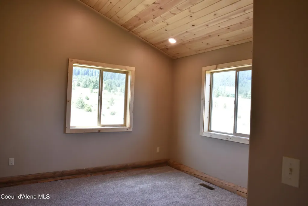 293 Vine Maple Desmet ID 83824