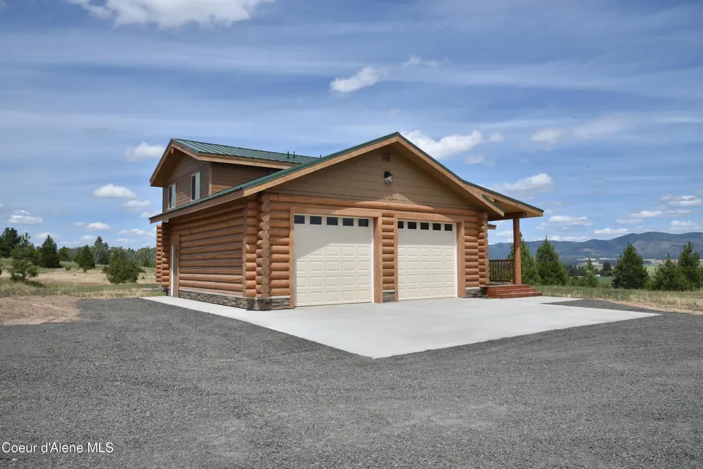 293 Vine Maple Desmet ID 83824