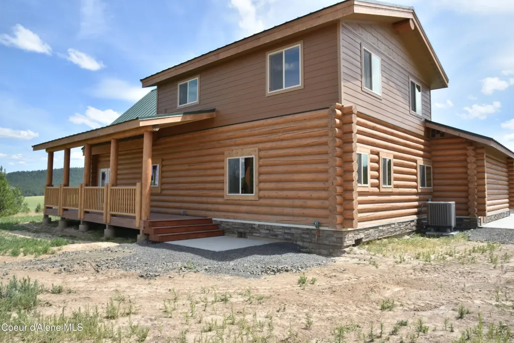 293 Vine Maple Desmet ID 83824