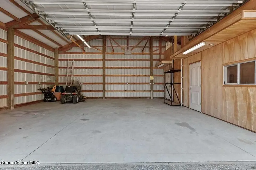 5600 W Spirit Lake Cuttoff Road Spirit Lake ID 83869