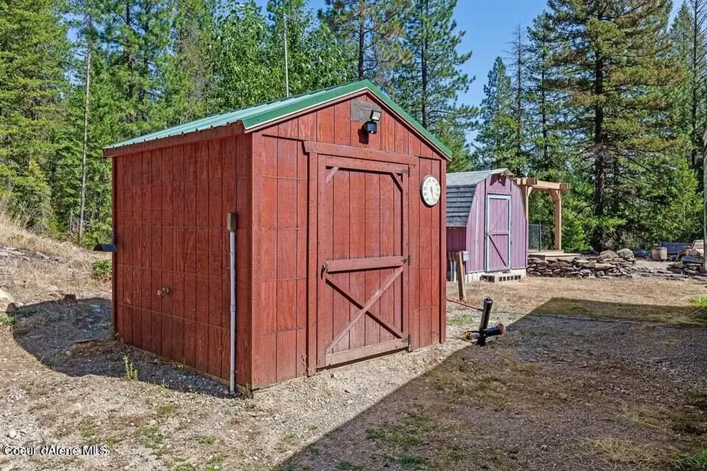 5600 W Spirit Lake Cuttoff Road Spirit Lake ID 83869