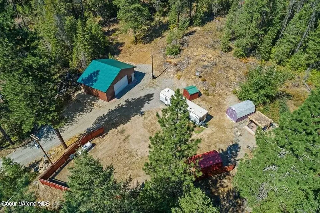 5600 W Spirit Lake Cuttoff Road Spirit Lake ID 83869