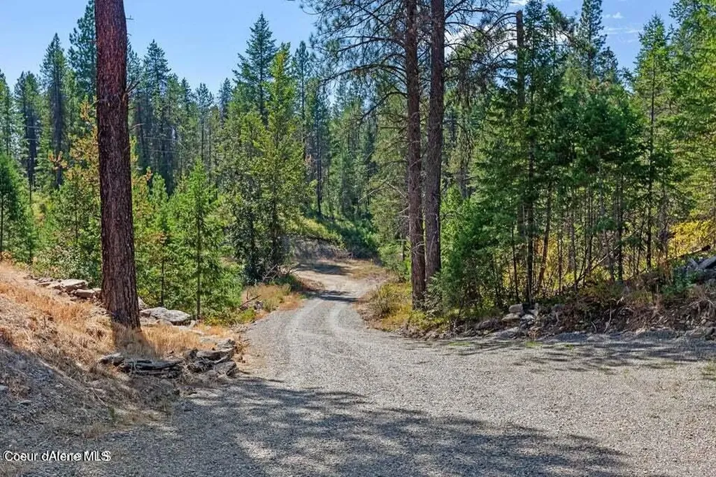 5600 W Spirit Lake Cuttoff Road Spirit Lake ID 83869