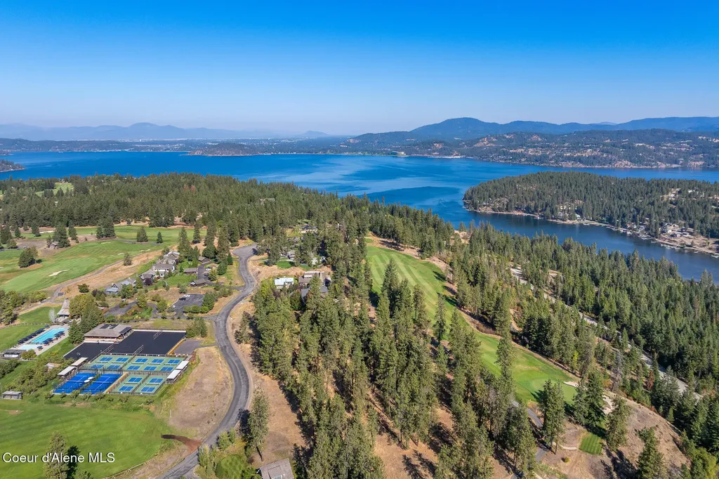 6446 S Old Barn Road Harrison ID 83833