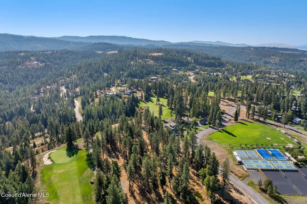 6446 S Old Barn Road Harrison ID 83833