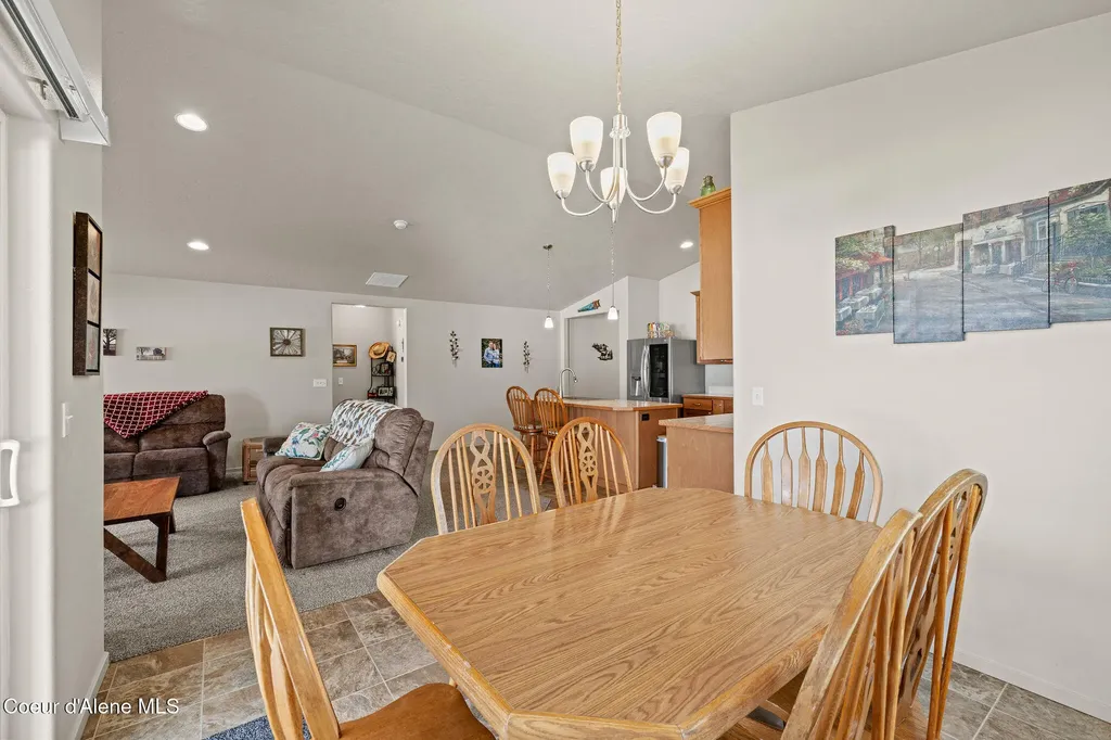 4089 W Belgrave Way Hayden ID 83835