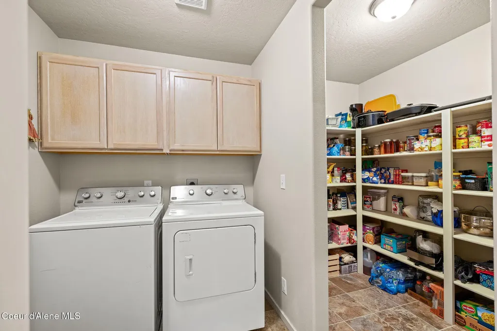 4089 W Belgrave Way Hayden ID 83835
