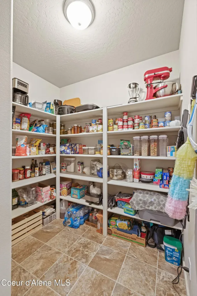 4089 W Belgrave Way Hayden ID 83835