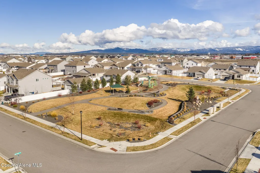 4089 W Belgrave Way Hayden ID 83835