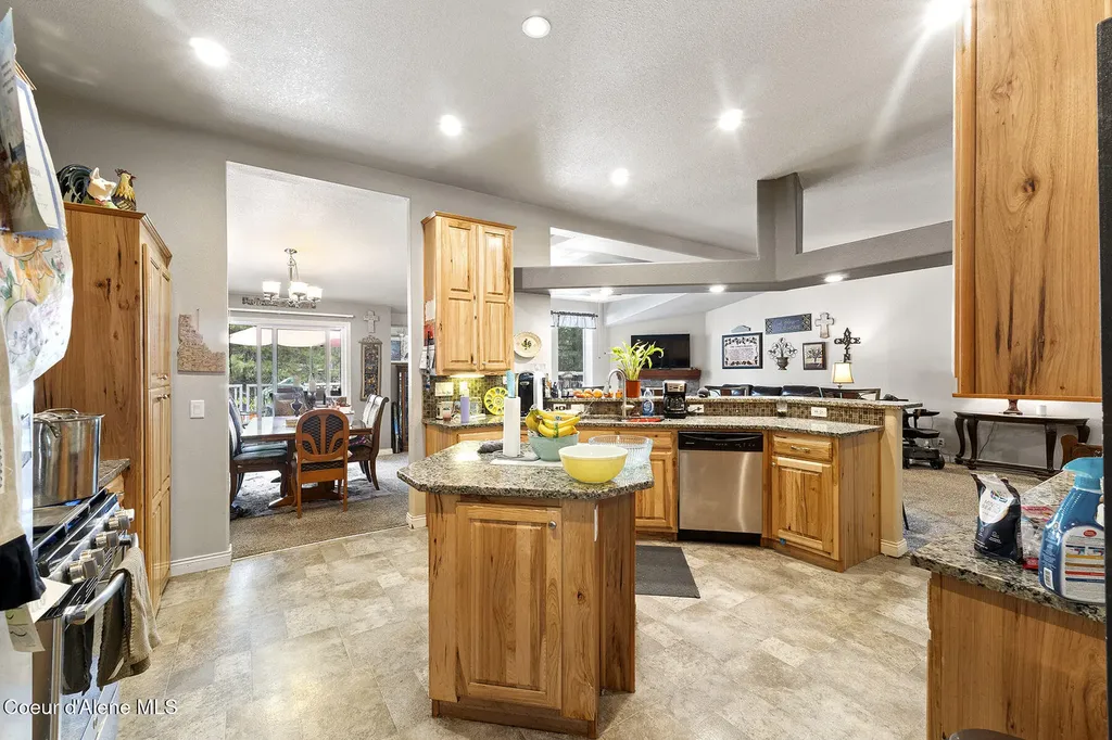 11248 N Bruss Road Rathdrum ID 83858