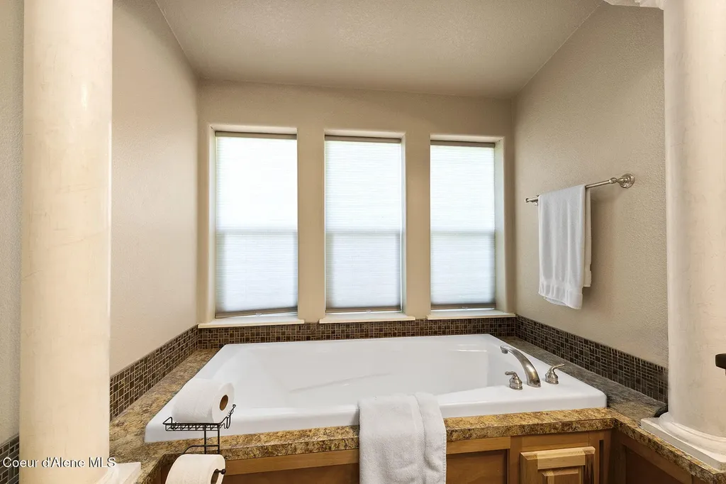 11248 N Bruss Road Rathdrum ID 83858
