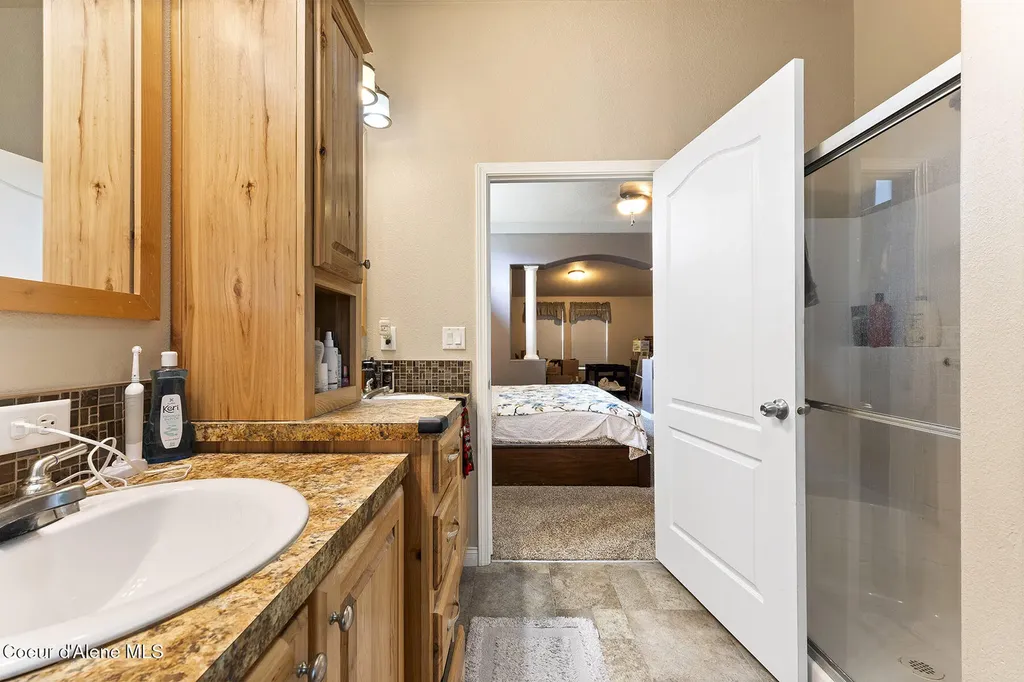 11248 N Bruss Road Rathdrum ID 83858