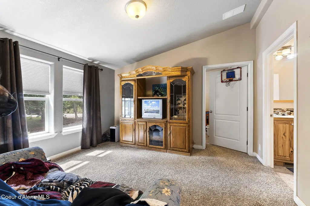 11248 N Bruss Road Rathdrum ID 83858