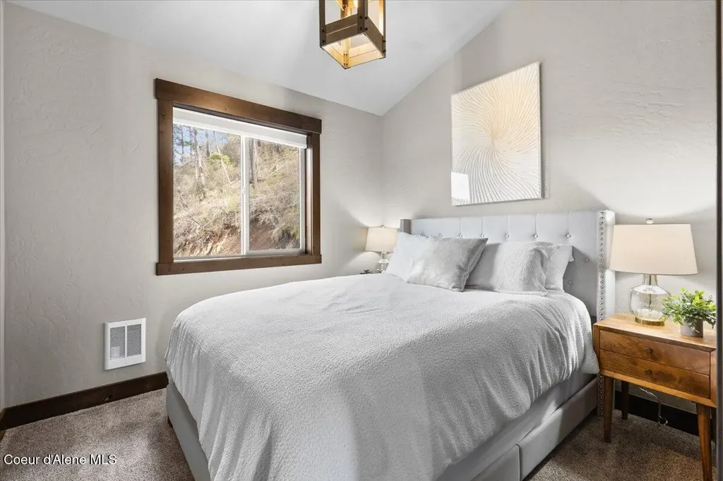 7809 E Bridger Trail Harrison ID 83833