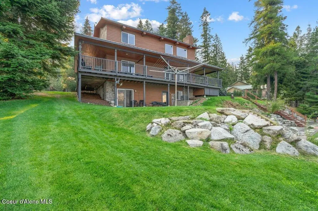 1671 Wooded Acres Drive Sagle ID 83860
