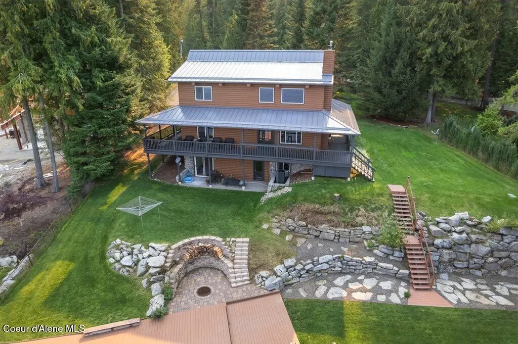 1671 Wooded Acres Drive Sagle ID 83860