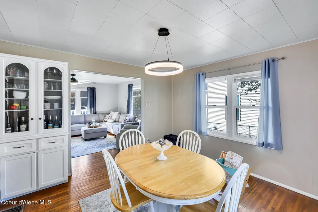 1924 W Indiana Avenue Spokane WA 99205