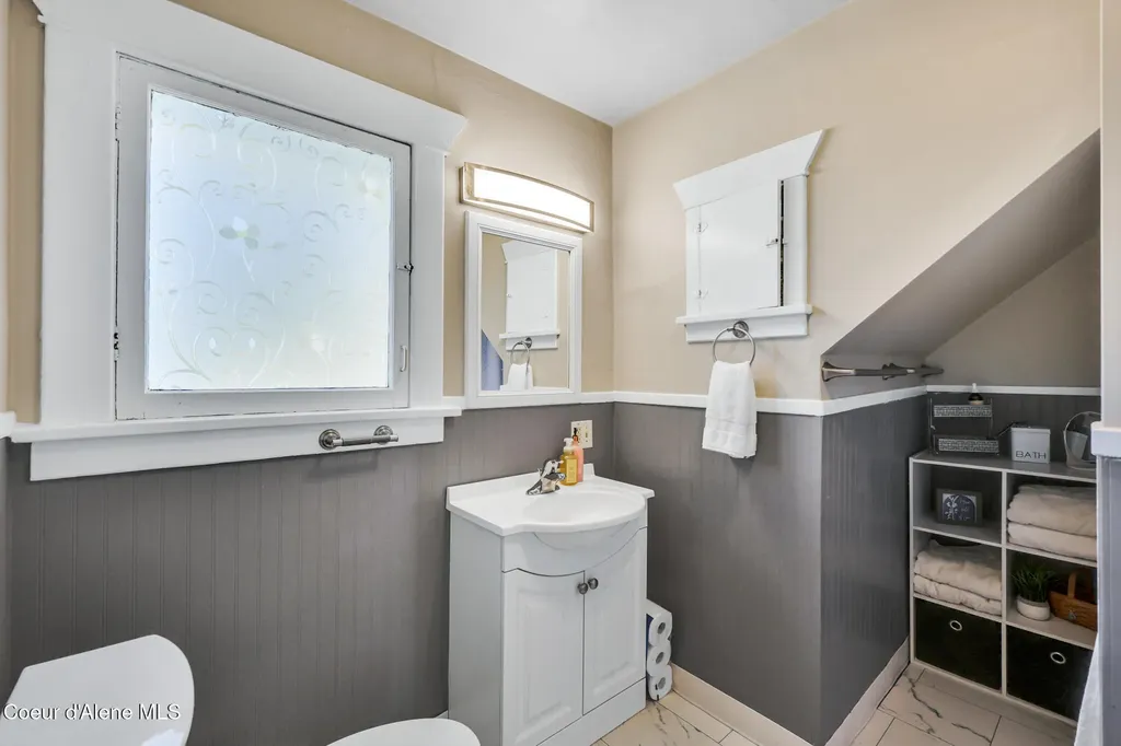 1924 W Indiana Avenue Spokane WA 99205