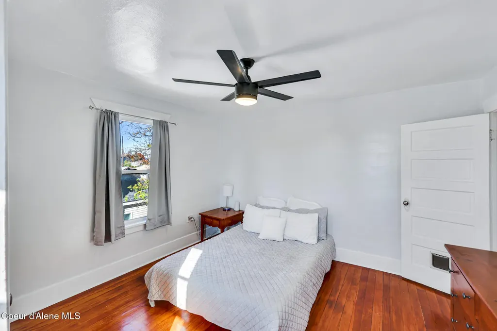 1924 W Indiana Avenue Spokane WA 99205