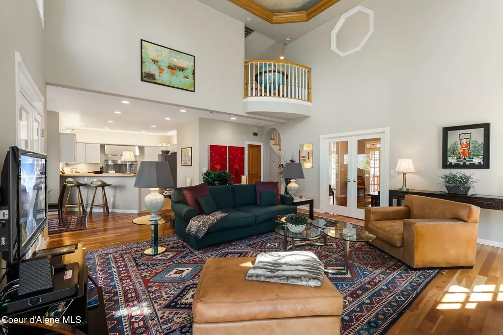 516 Kiebert Loop Hope ID 83836