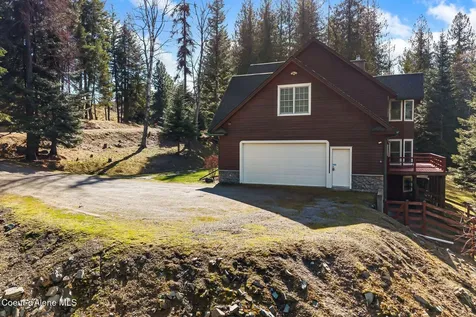516 Kiebert Loop Hope ID 83836