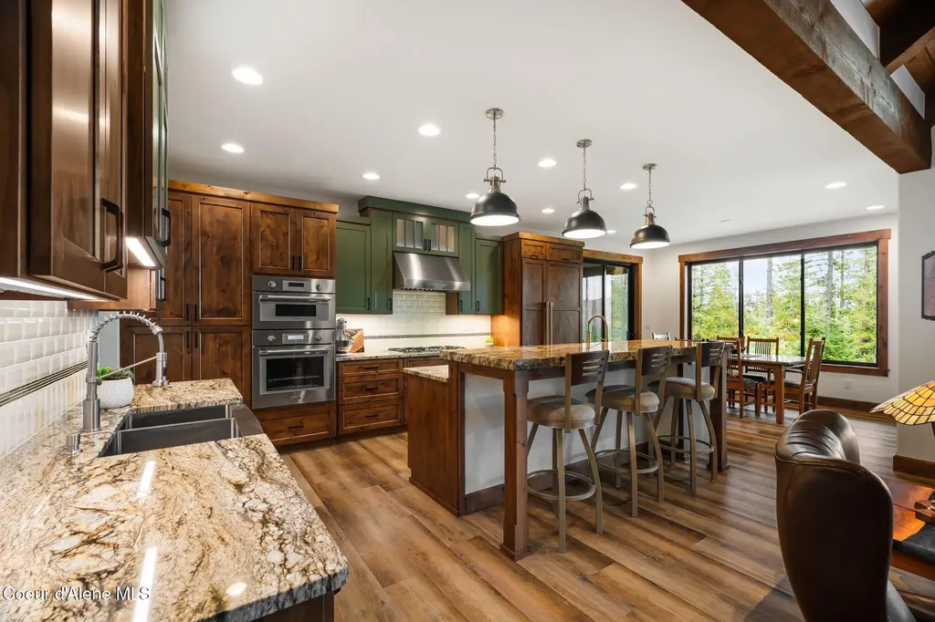1569 Gooby Road Sandpoint ID 83864