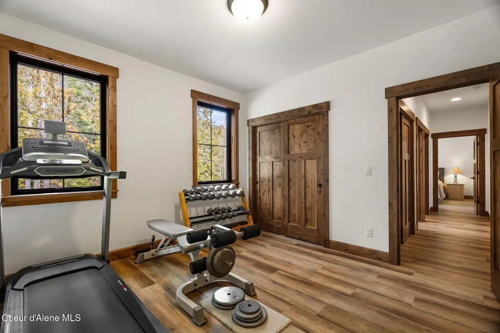 1569 Gooby Road Sandpoint ID 83864