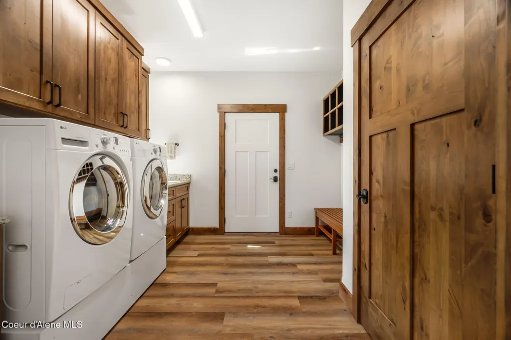1569 Gooby Road Sandpoint ID 83864