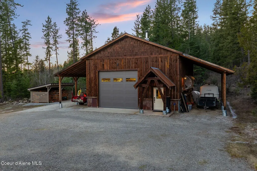 1569 Gooby Road Sandpoint ID 83864