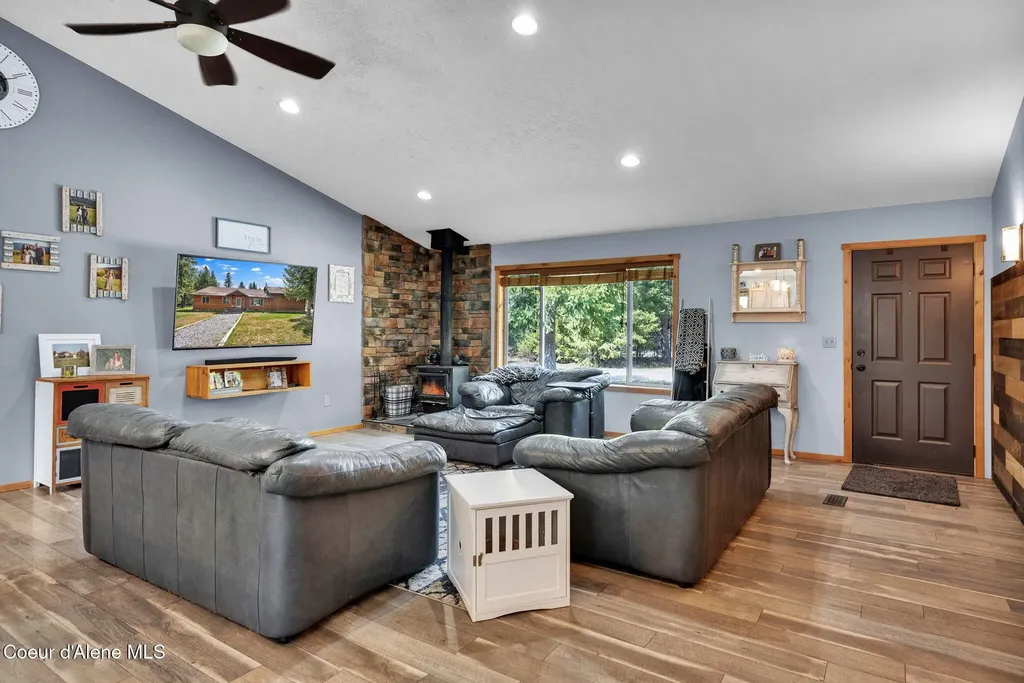 181 E Deer Meadow Lane Blanchard ID 83804