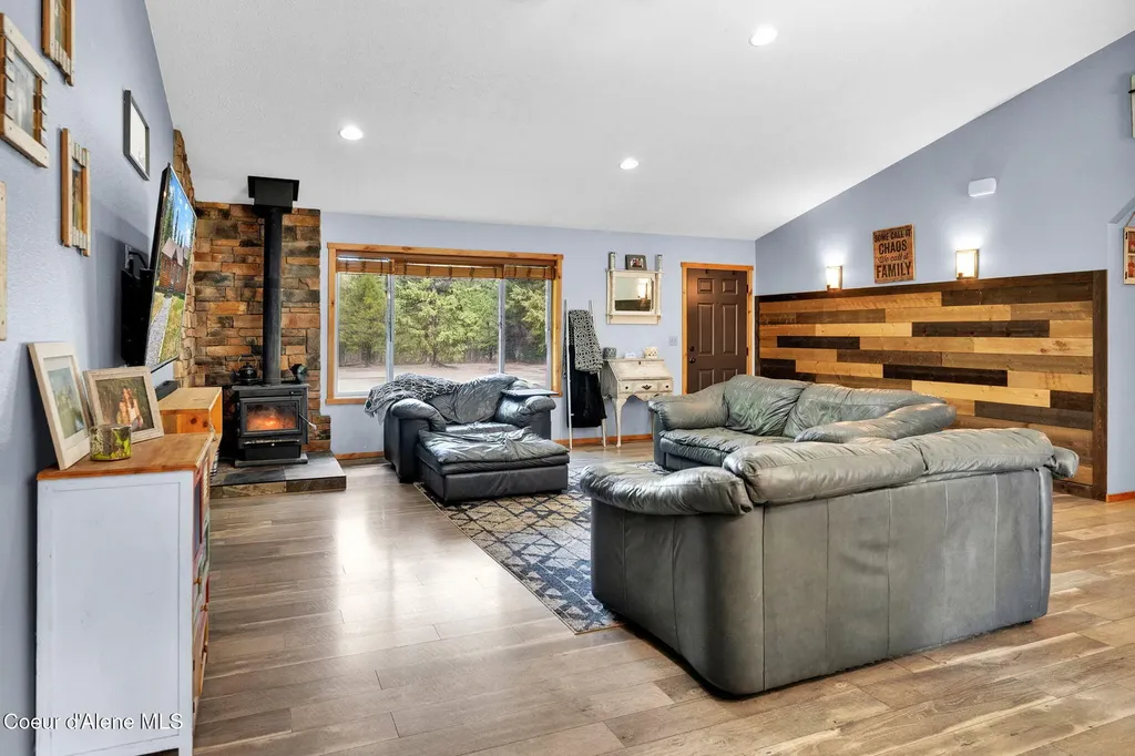 181 E Deer Meadow Lane Blanchard ID 83804