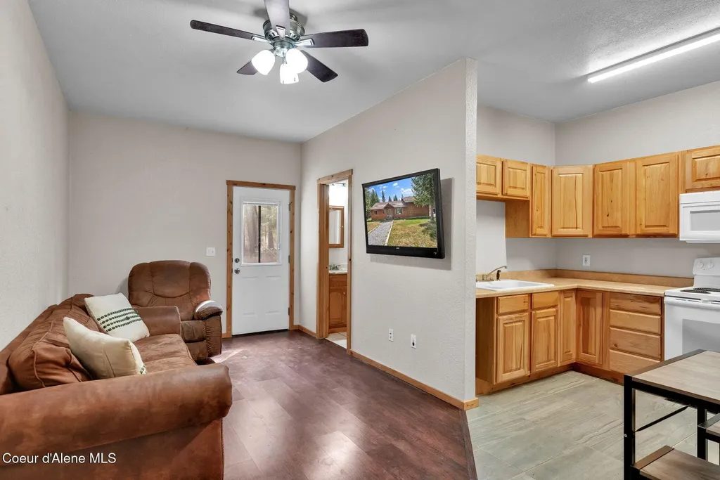 181 E Deer Meadow Lane Blanchard ID 83804