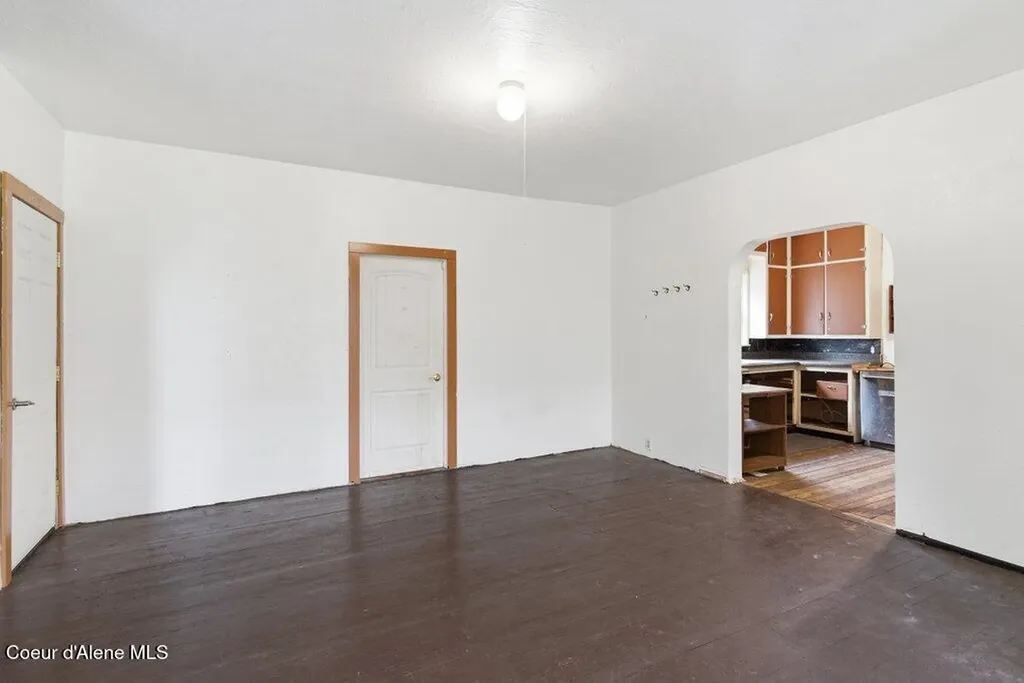 503 E 3rd Avenue Post Falls ID 83854