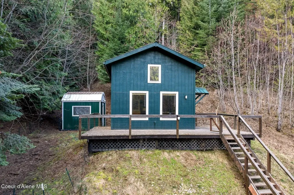 6284 Talache Road Sagle ID 83860