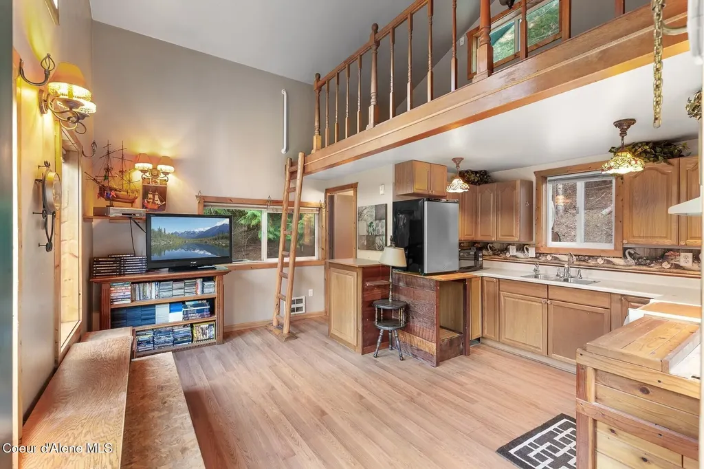 6284 Talache Road Sagle ID 83860