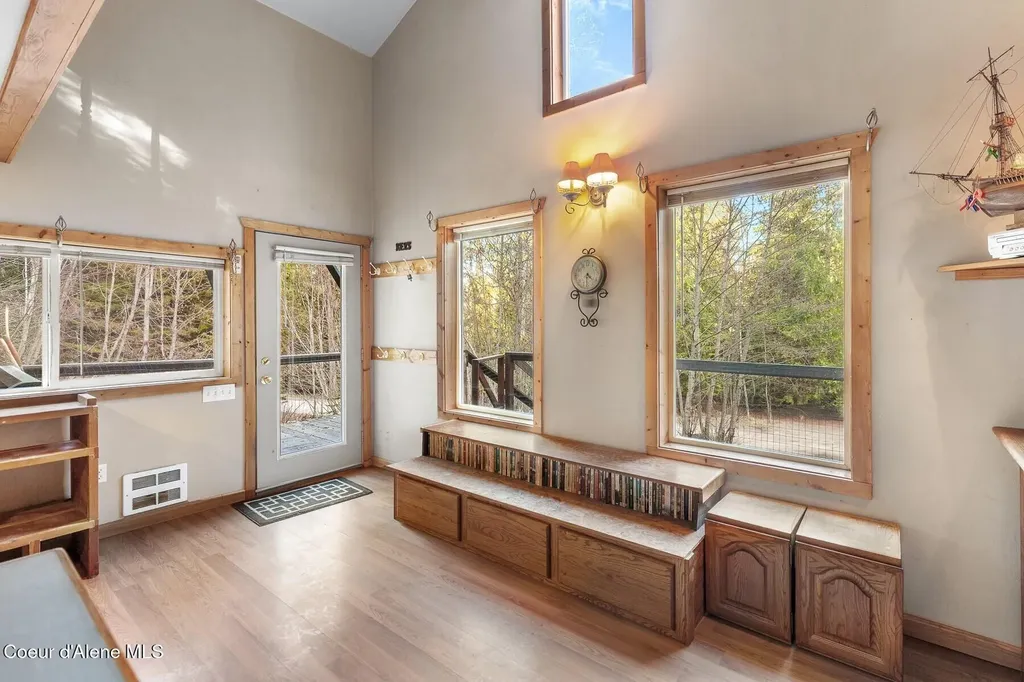 6284 Talache Road Sagle ID 83860