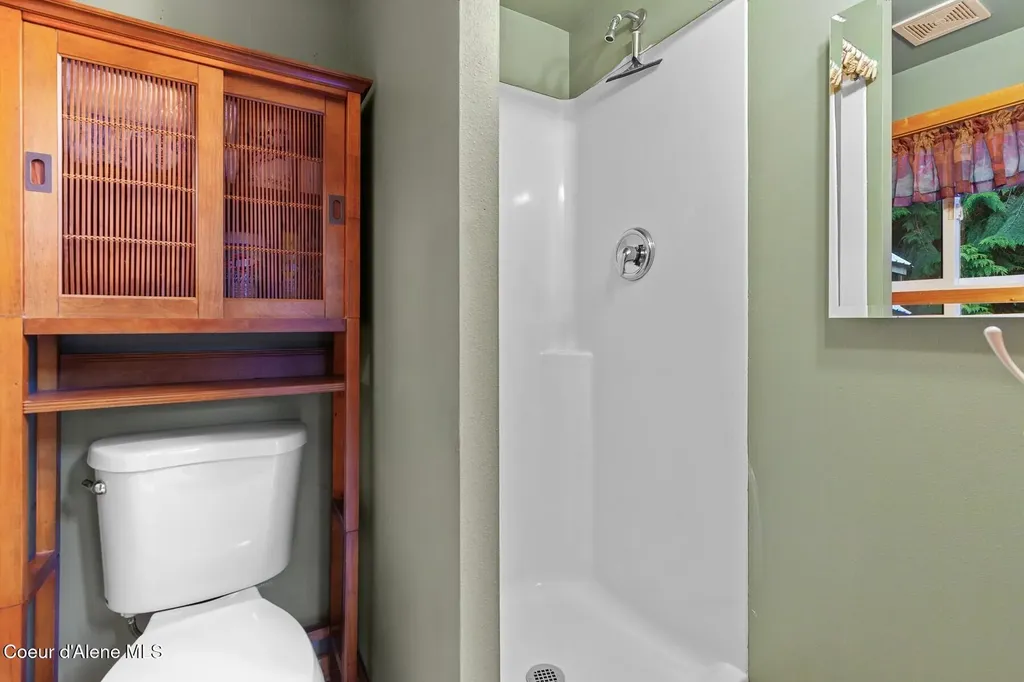 6284 Talache Road Sagle ID 83860