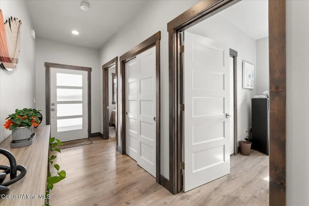 13986 N Rainier Loop Rathdrum ID 83858