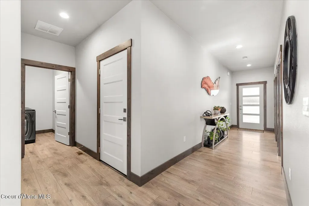 13986 N Rainier Loop Rathdrum ID 83858