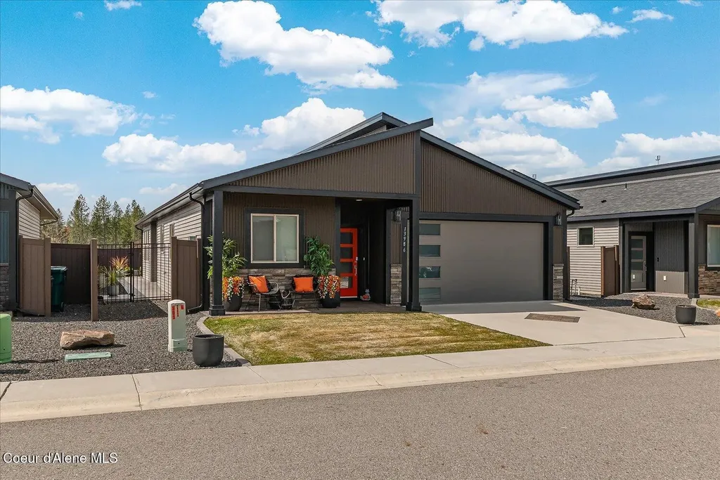 13986 N Rainier Loop Rathdrum ID 83858