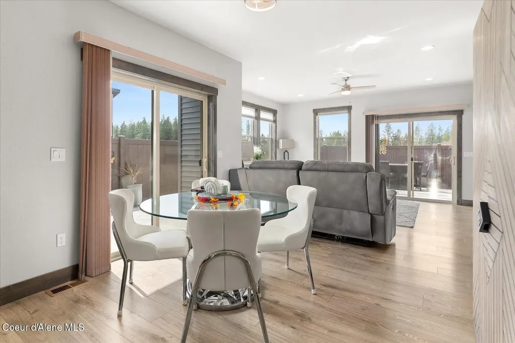 13986 N Rainier Loop Rathdrum ID 83858