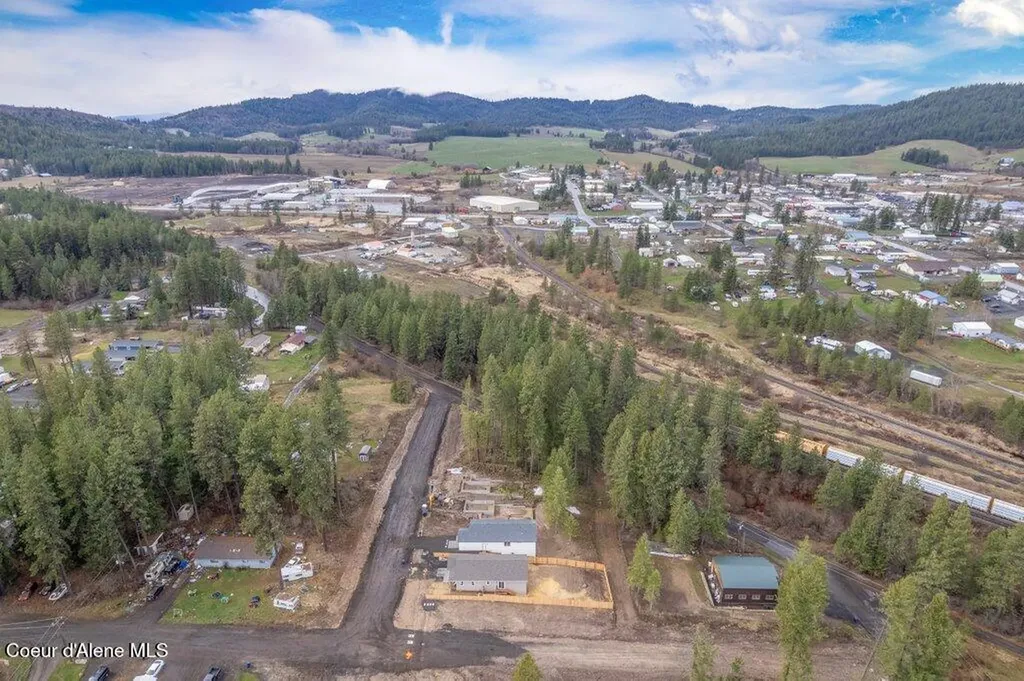 415 F Street Plummer ID 83851