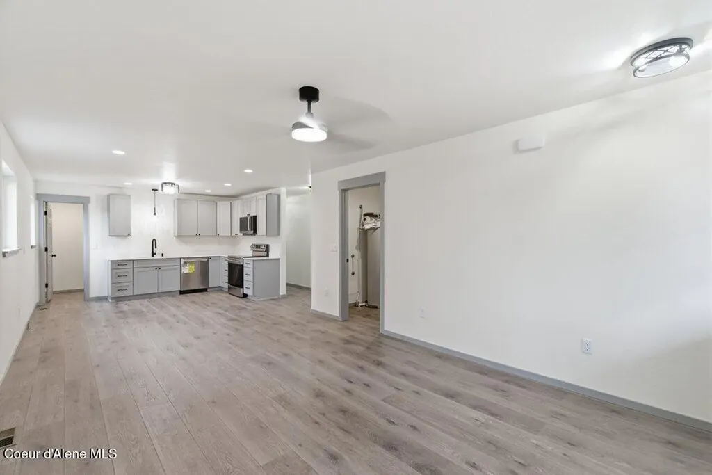 415 F Street Plummer ID 83851