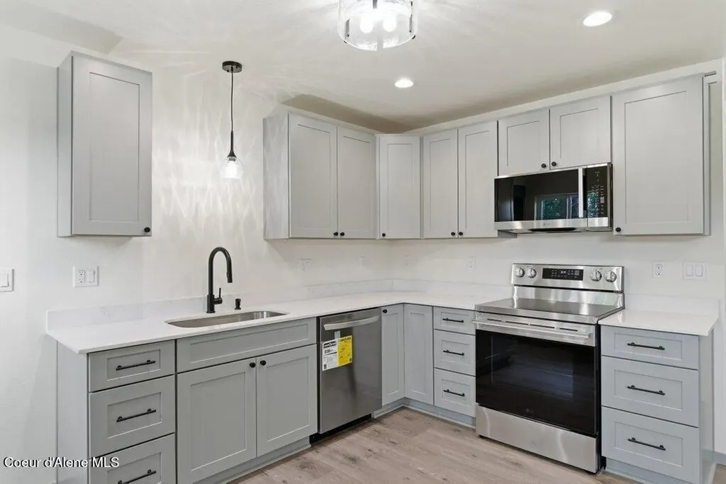 415 F Street Plummer ID 83851