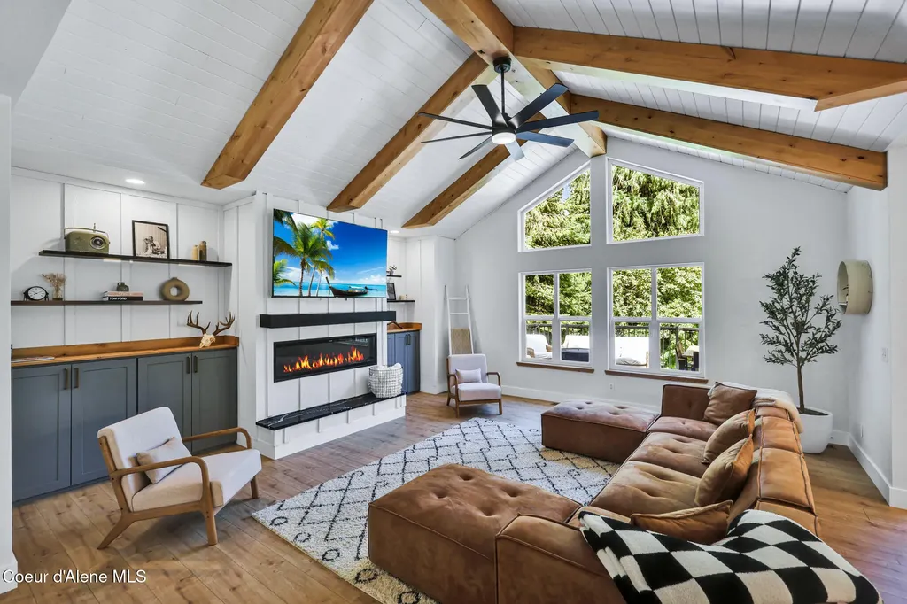 6079 E Hayden Lake Road Hayden ID 83835